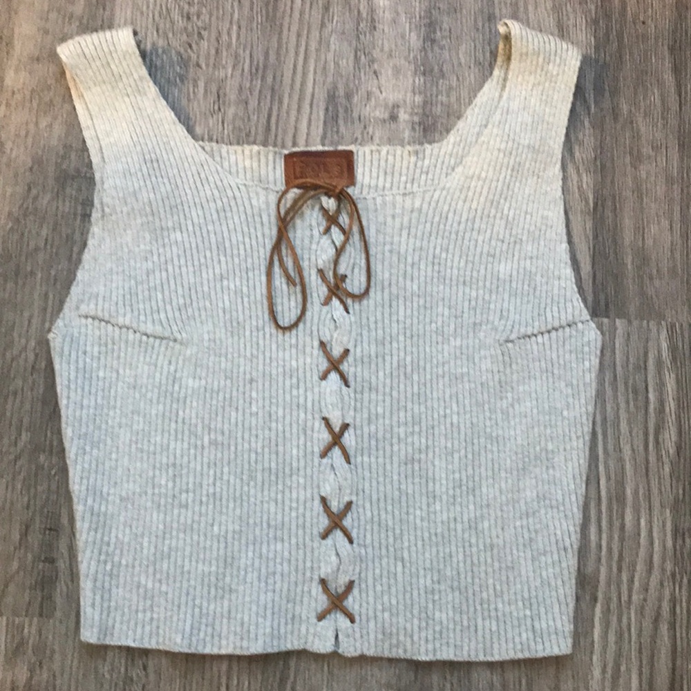 Crop top